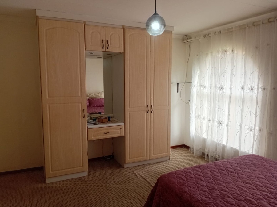 4 Bedroom Property for Sale in Montana Tuine Gauteng