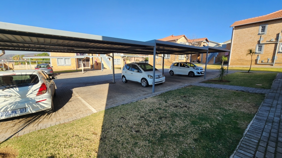 2 Bedroom Property for Sale in Meyersdal Gauteng