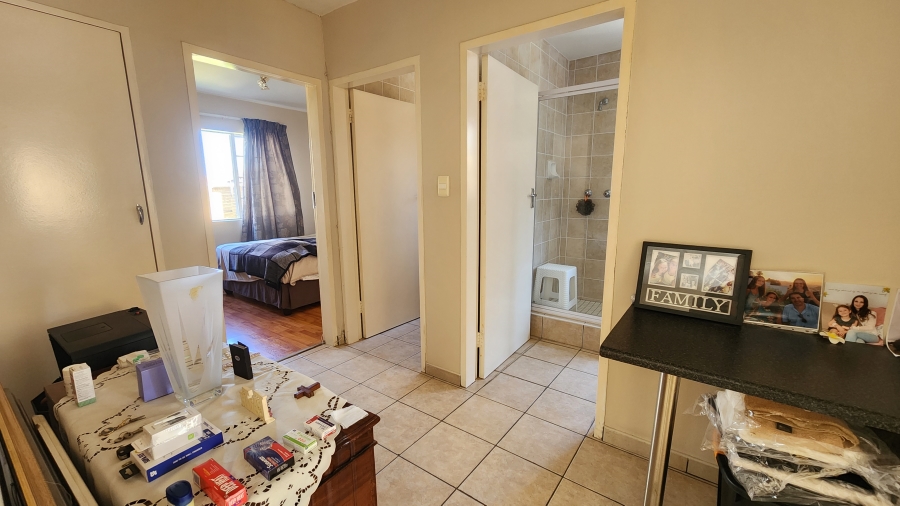 2 Bedroom Property for Sale in Meyersdal Gauteng