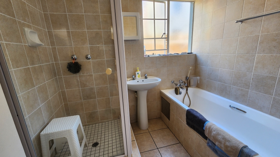 2 Bedroom Property for Sale in Meyersdal Gauteng