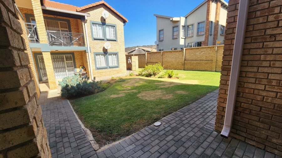 2 Bedroom Property for Sale in Meyersdal Gauteng