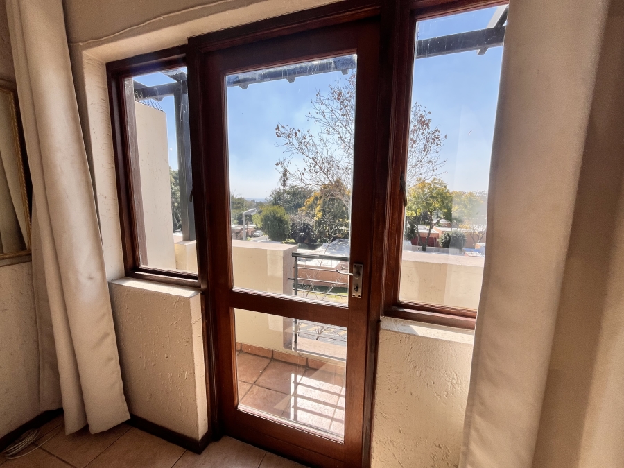 1 Bedroom Property for Sale in Paulshof Gauteng