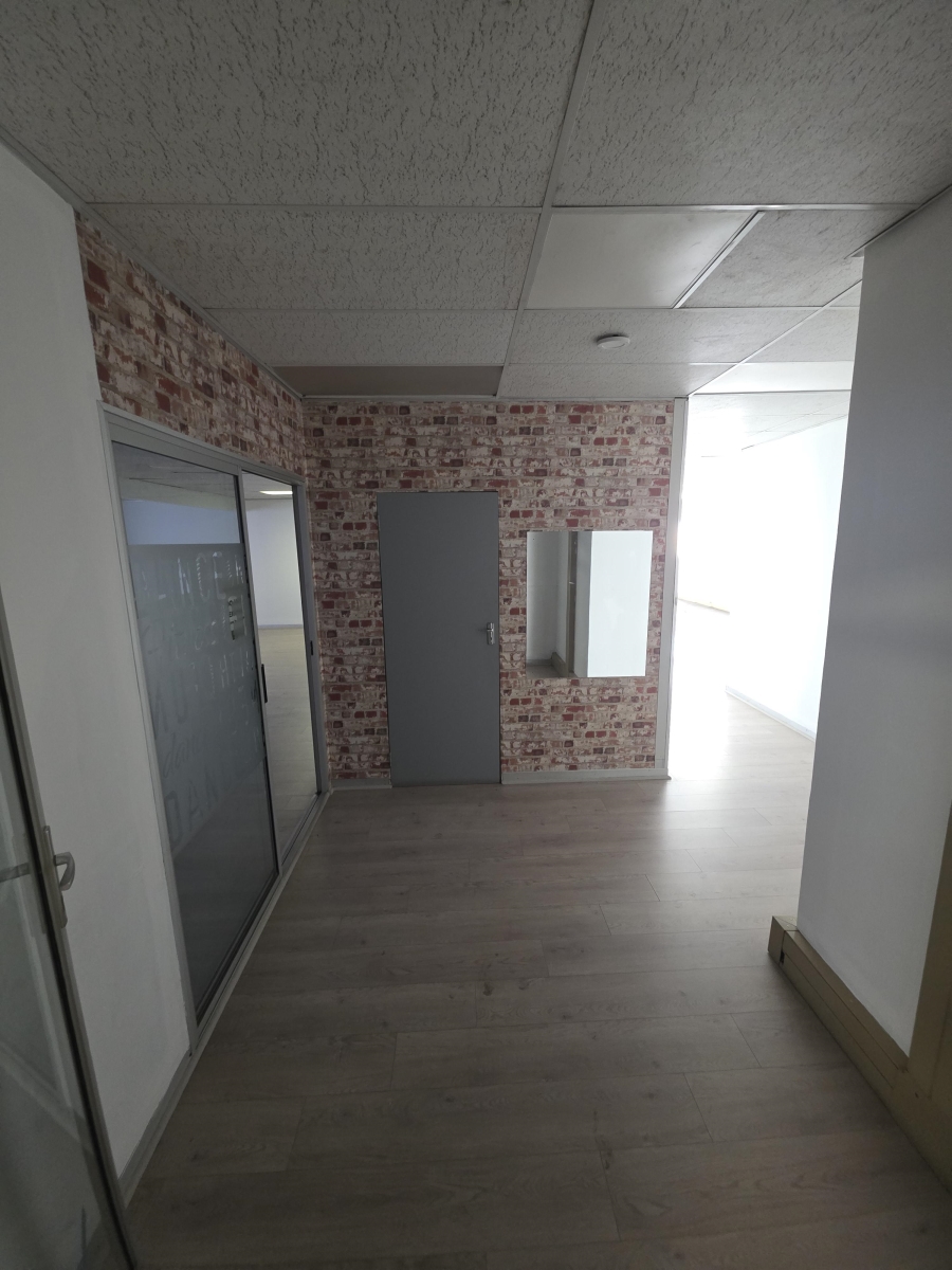 To Let Commercial Property for Rent in Garsfontein Gauteng