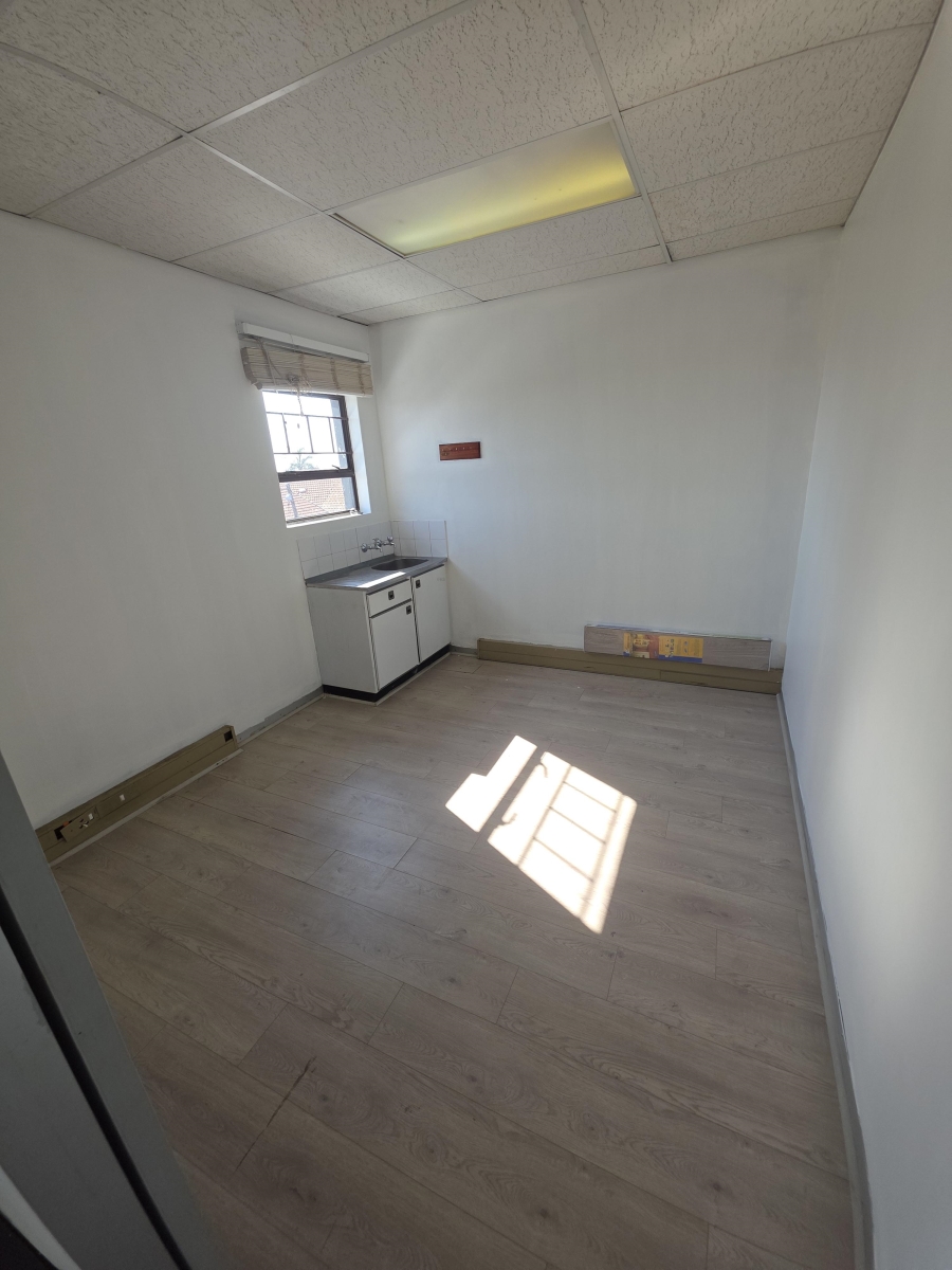 To Let Commercial Property for Rent in Garsfontein Gauteng