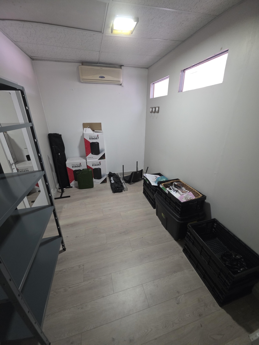 To Let Commercial Property for Rent in Garsfontein Gauteng