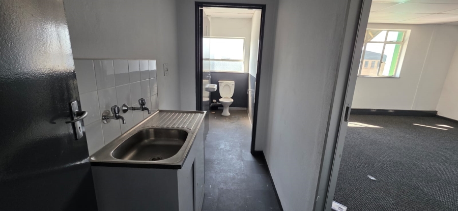 To Let Commercial Property for Rent in Jet Park Gauteng