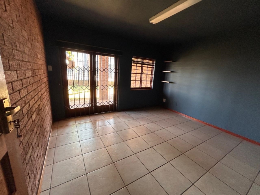 To Let Commercial Property for Rent in Highveld Gauteng