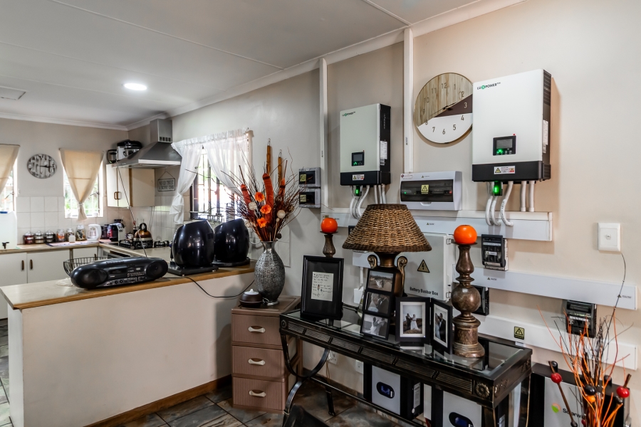 4 Bedroom Property for Sale in Waverley Gauteng