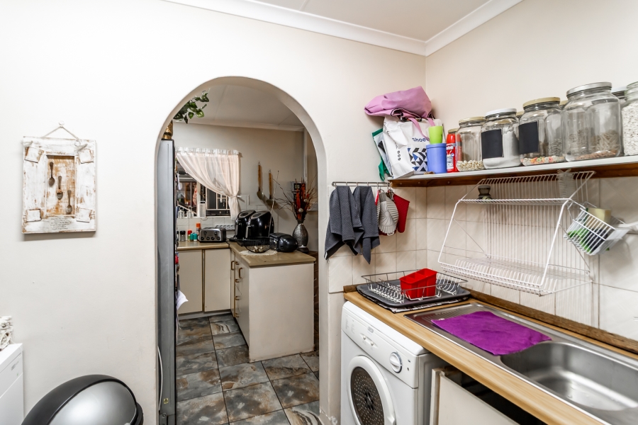 4 Bedroom Property for Sale in Waverley Gauteng