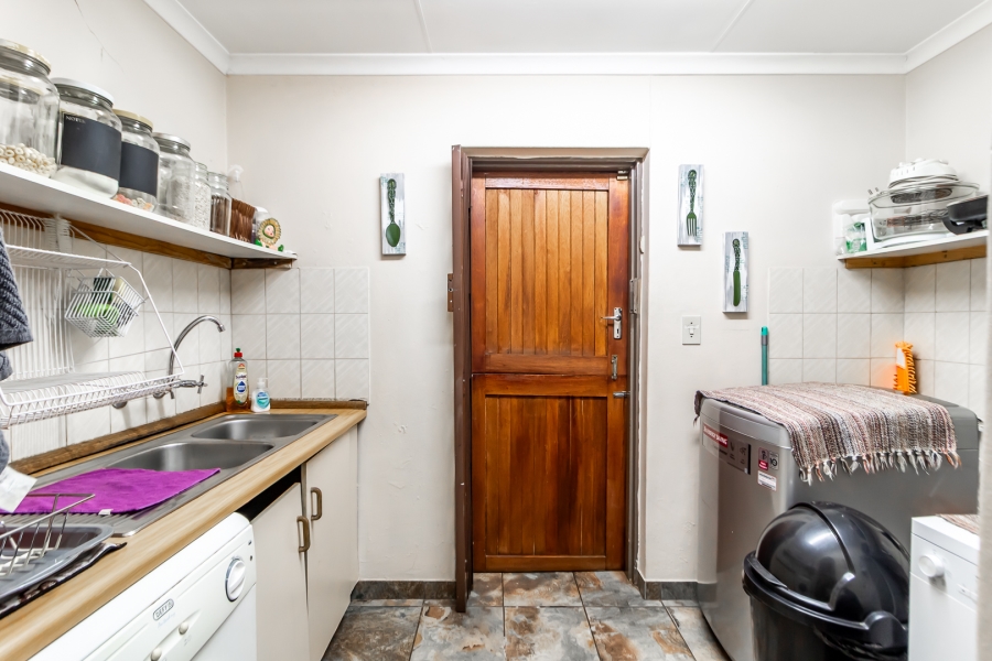 4 Bedroom Property for Sale in Waverley Gauteng