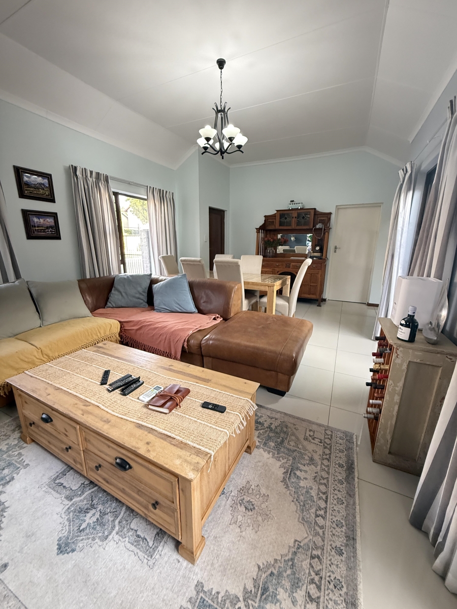 To Let 3 Bedroom Property for Rent in Olympus AH Gauteng