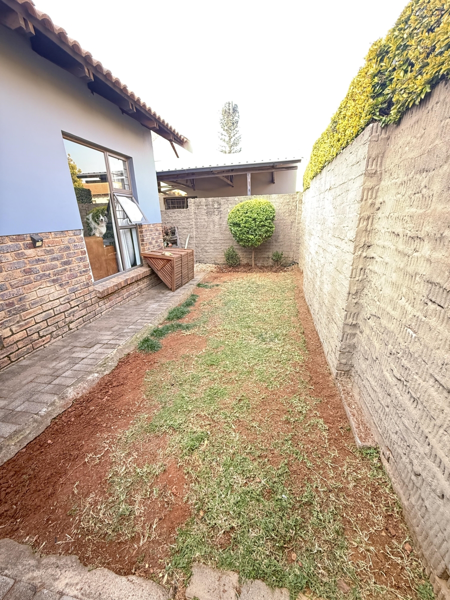 To Let 3 Bedroom Property for Rent in Olympus AH Gauteng