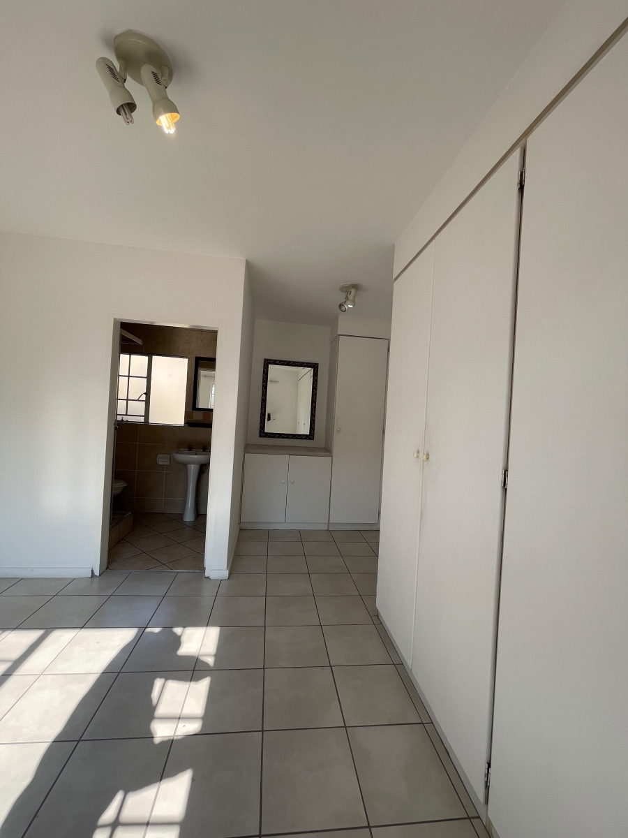 To Let 2 Bedroom Property for Rent in Noordhang Gauteng