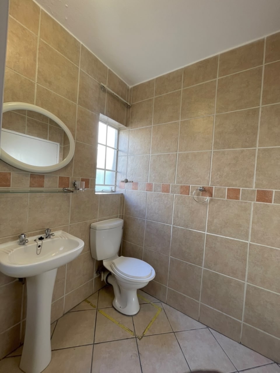 To Let 2 Bedroom Property for Rent in Noordhang Gauteng