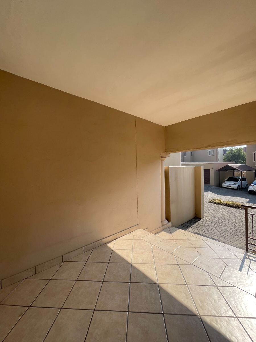 To Let 2 Bedroom Property for Rent in Noordhang Gauteng