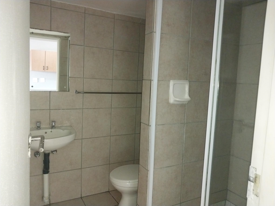 To Let 2 Bedroom Property for Rent in Auckland Park Gauteng