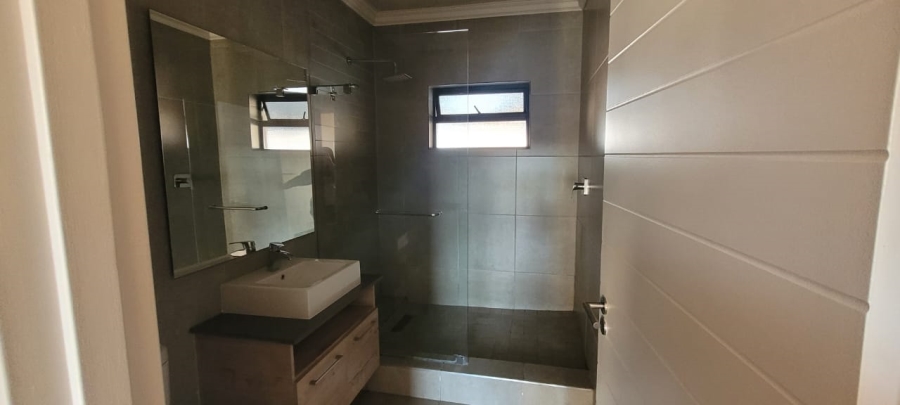 To Let 2 Bedroom Property for Rent in Six Fountains Residential Estate Gauteng