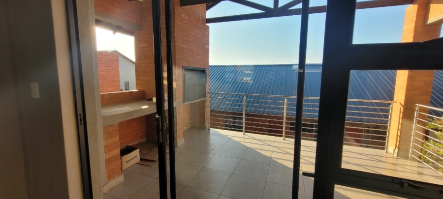 To Let 2 Bedroom Property for Rent in Six Fountains Residential Estate Gauteng