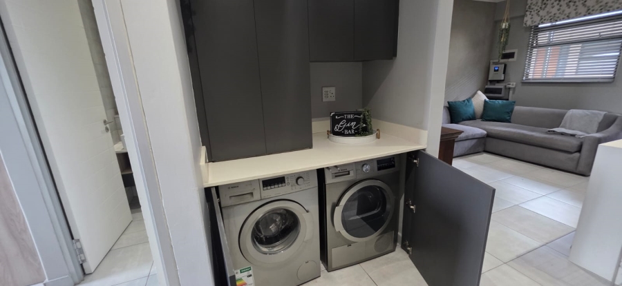 2 Bedroom Property for Sale in Brooklyn Gauteng