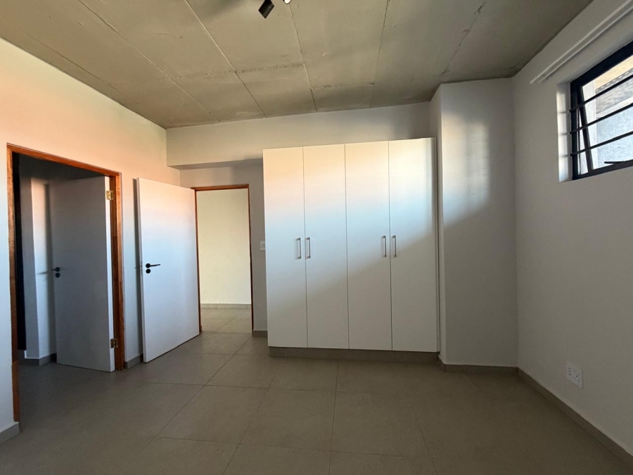 1 Bedroom Property for Sale in Rivonia Gauteng