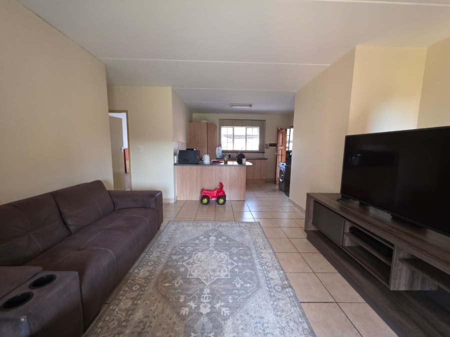 2 Bedroom Property for Sale in Noordwyk Gauteng