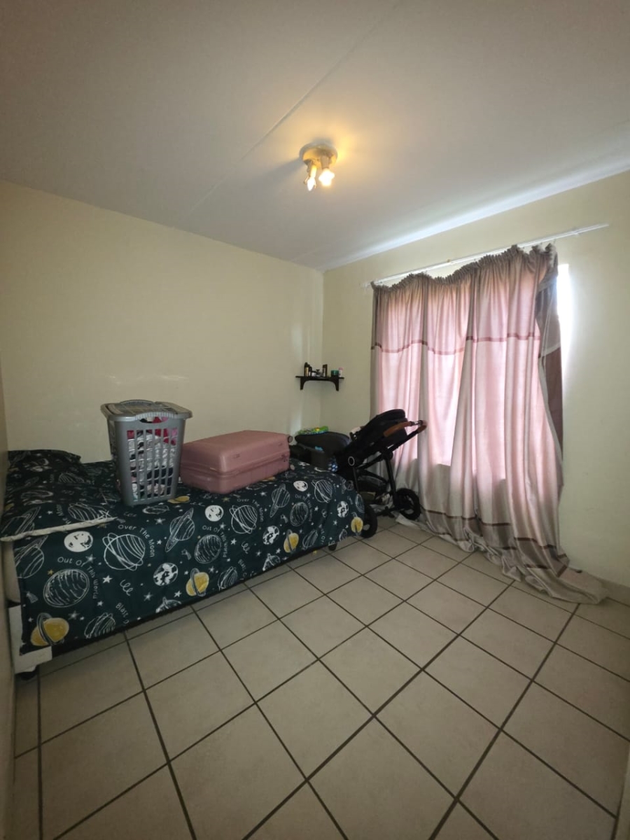 2 Bedroom Property for Sale in Noordwyk Gauteng