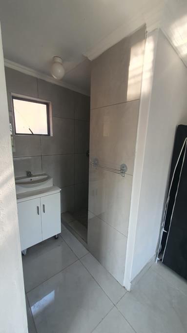 1 Bedroom Property for Sale in The Reeds Gauteng