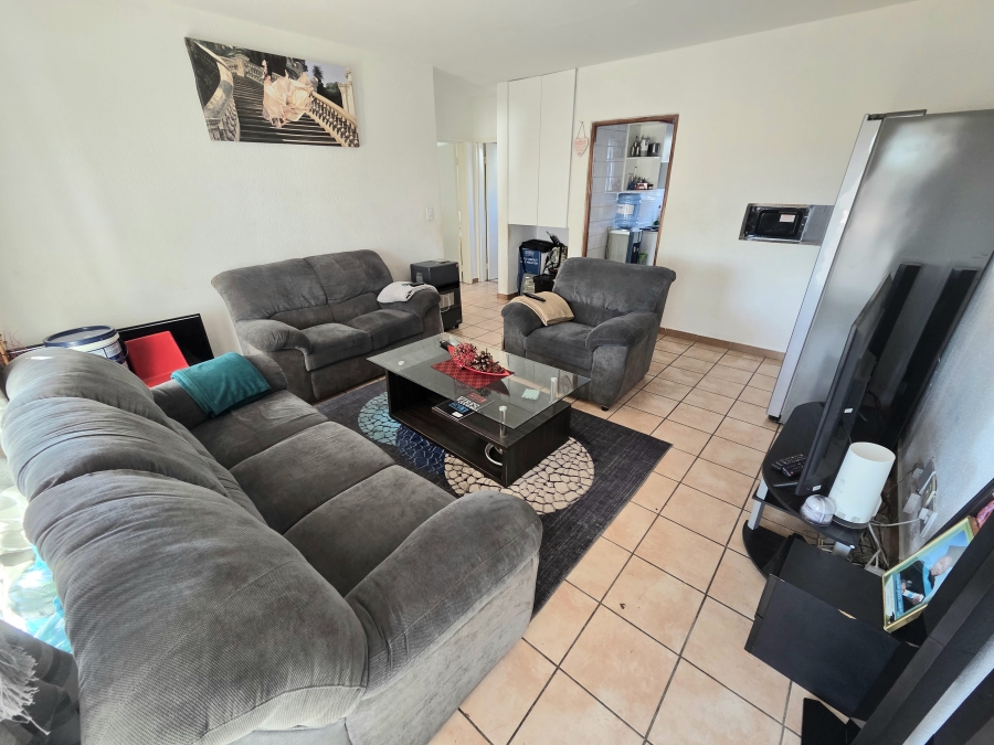 2 Bedroom Property for Sale in Vorna Valley Gauteng
