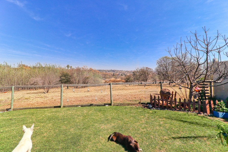 4 Bedroom Property for Sale in Chartwell Gauteng