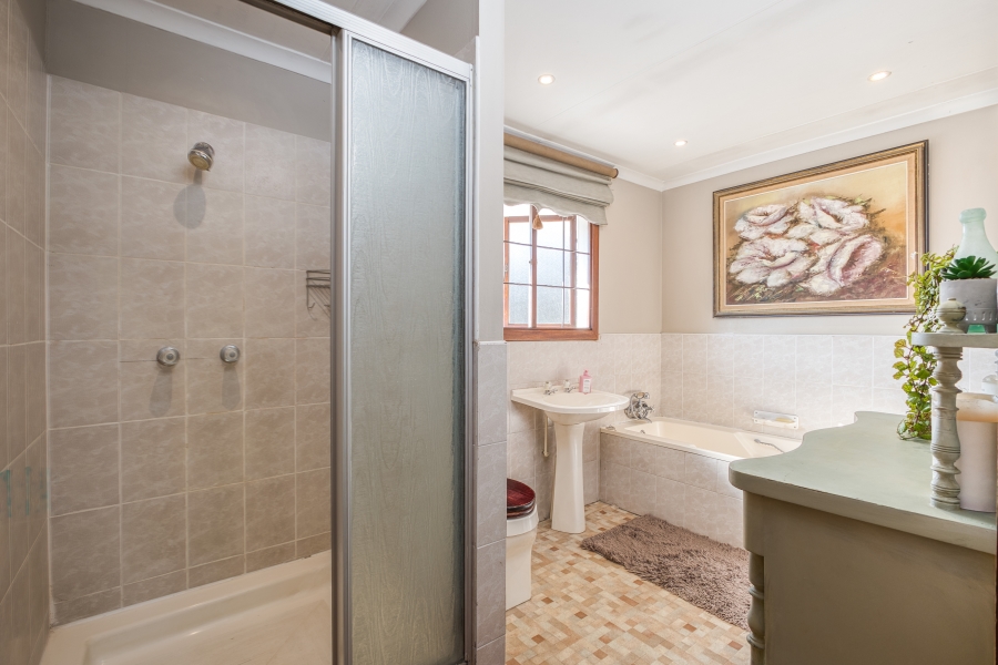 3 Bedroom Property for Sale in Chartwell Gauteng