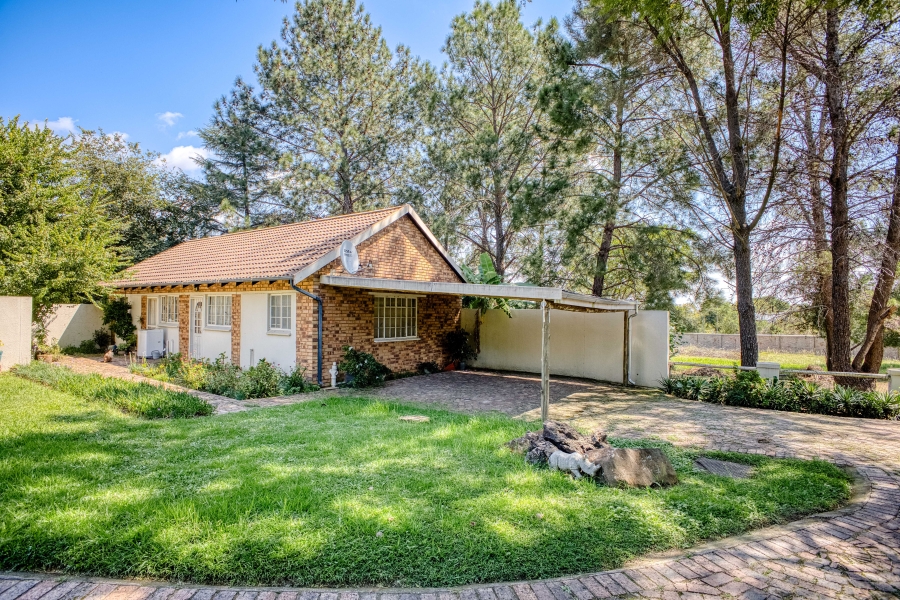 5 Bedroom Property for Sale in Chartwell Gauteng