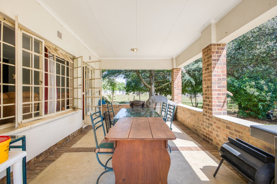 5 Bedroom Property for Sale in Chartwell Gauteng