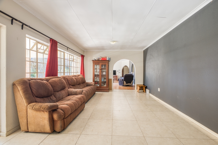 5 Bedroom Property for Sale in Chartwell Gauteng
