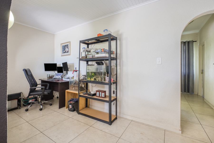 5 Bedroom Property for Sale in Chartwell Gauteng