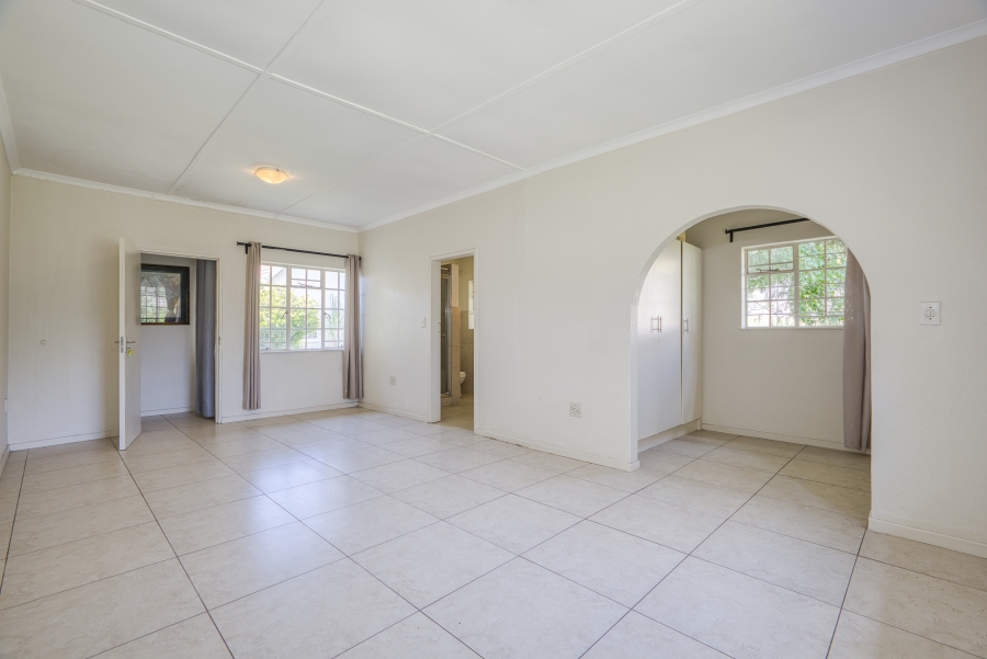 5 Bedroom Property for Sale in Chartwell Gauteng