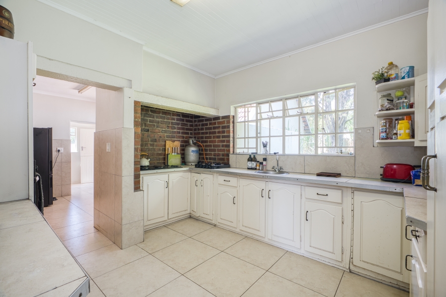 5 Bedroom Property for Sale in Chartwell Gauteng