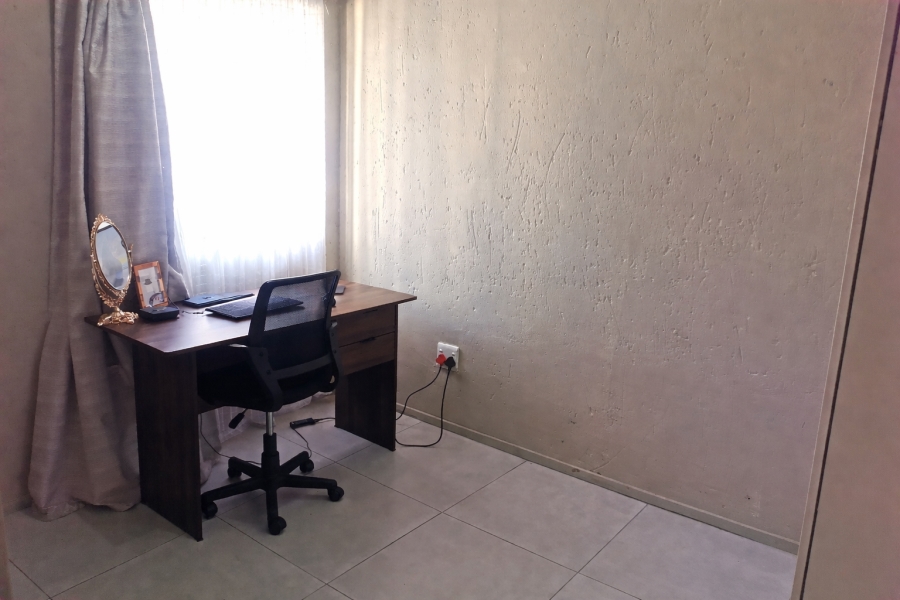 2 Bedroom Property for Sale in Comet Gauteng