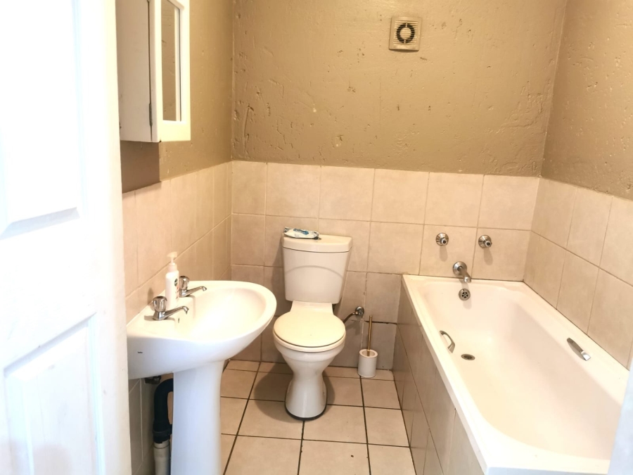 2 Bedroom Property for Sale in Comet Gauteng