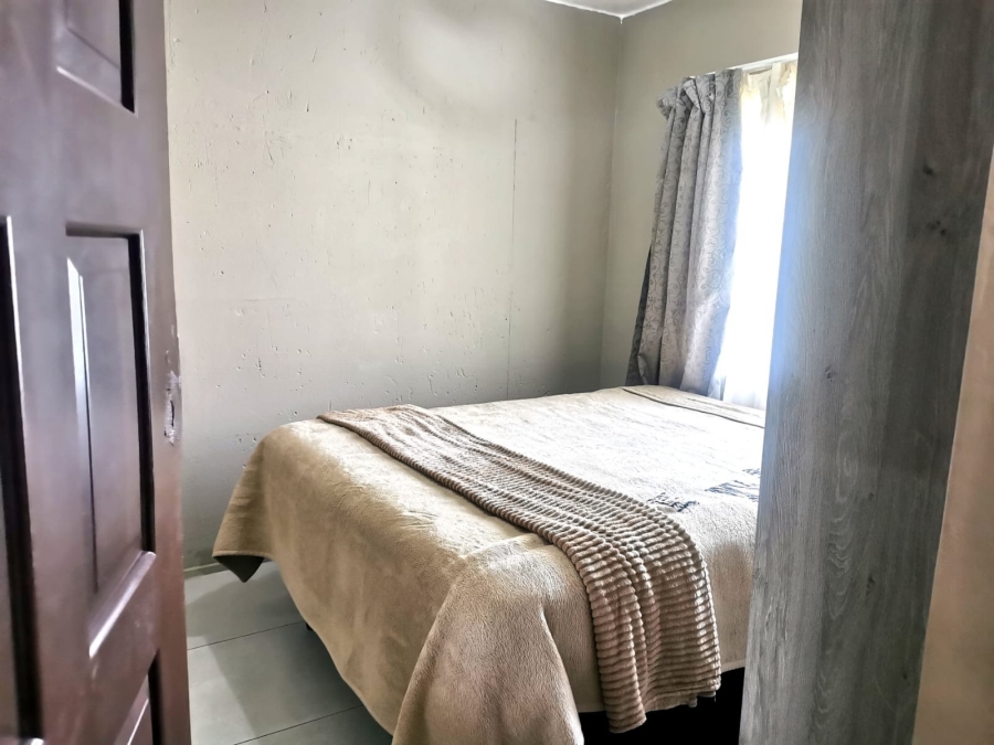 2 Bedroom Property for Sale in Comet Gauteng