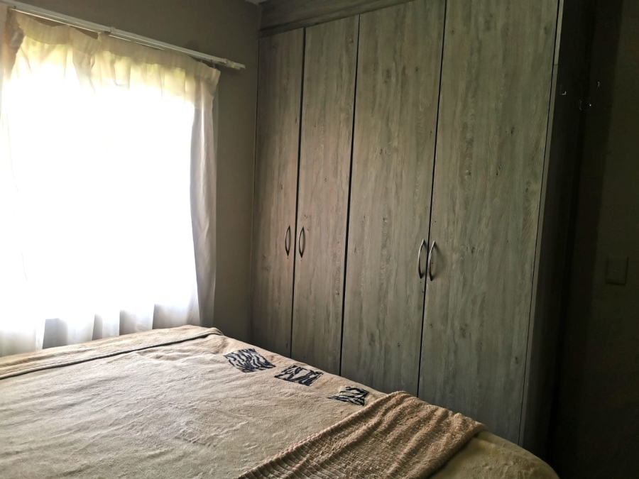 2 Bedroom Property for Sale in Comet Gauteng