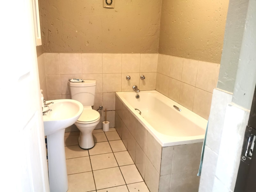 2 Bedroom Property for Sale in Comet Gauteng