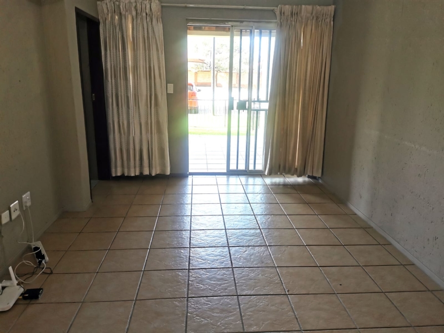 2 Bedroom Property for Sale in Comet Gauteng