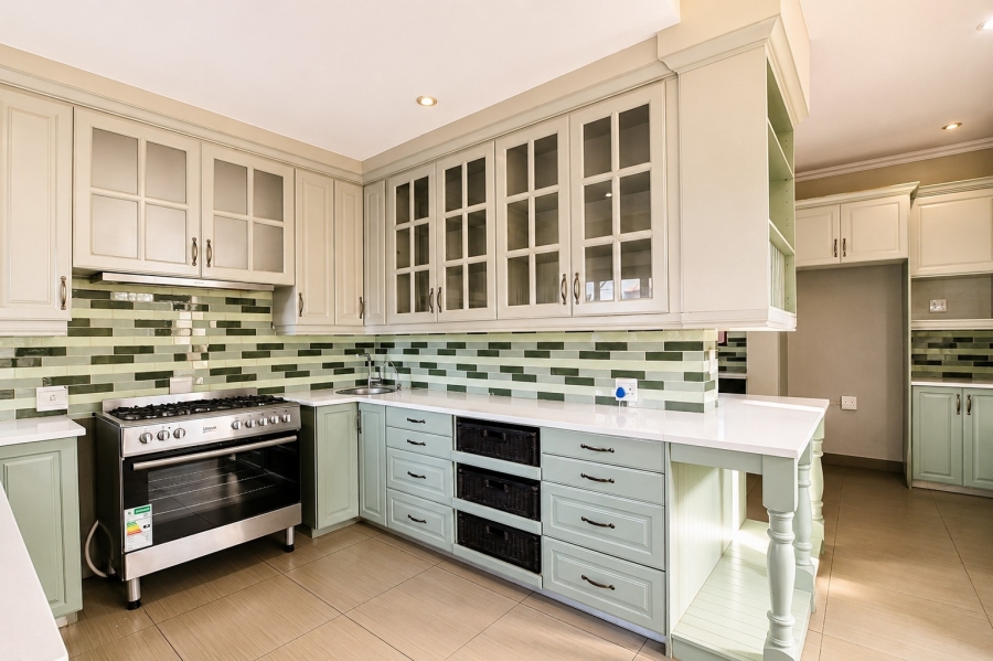 4 Bedroom Property for Sale in Sable Hills Gauteng
