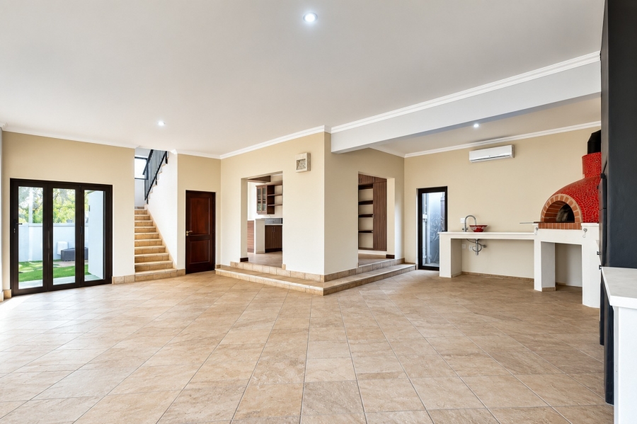 4 Bedroom Property for Sale in Sable Hills Gauteng