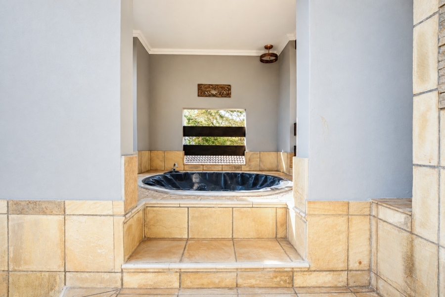 4 Bedroom Property for Sale in Sable Hills Gauteng