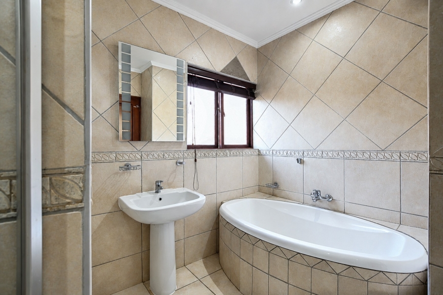 4 Bedroom Property for Sale in Sable Hills Gauteng