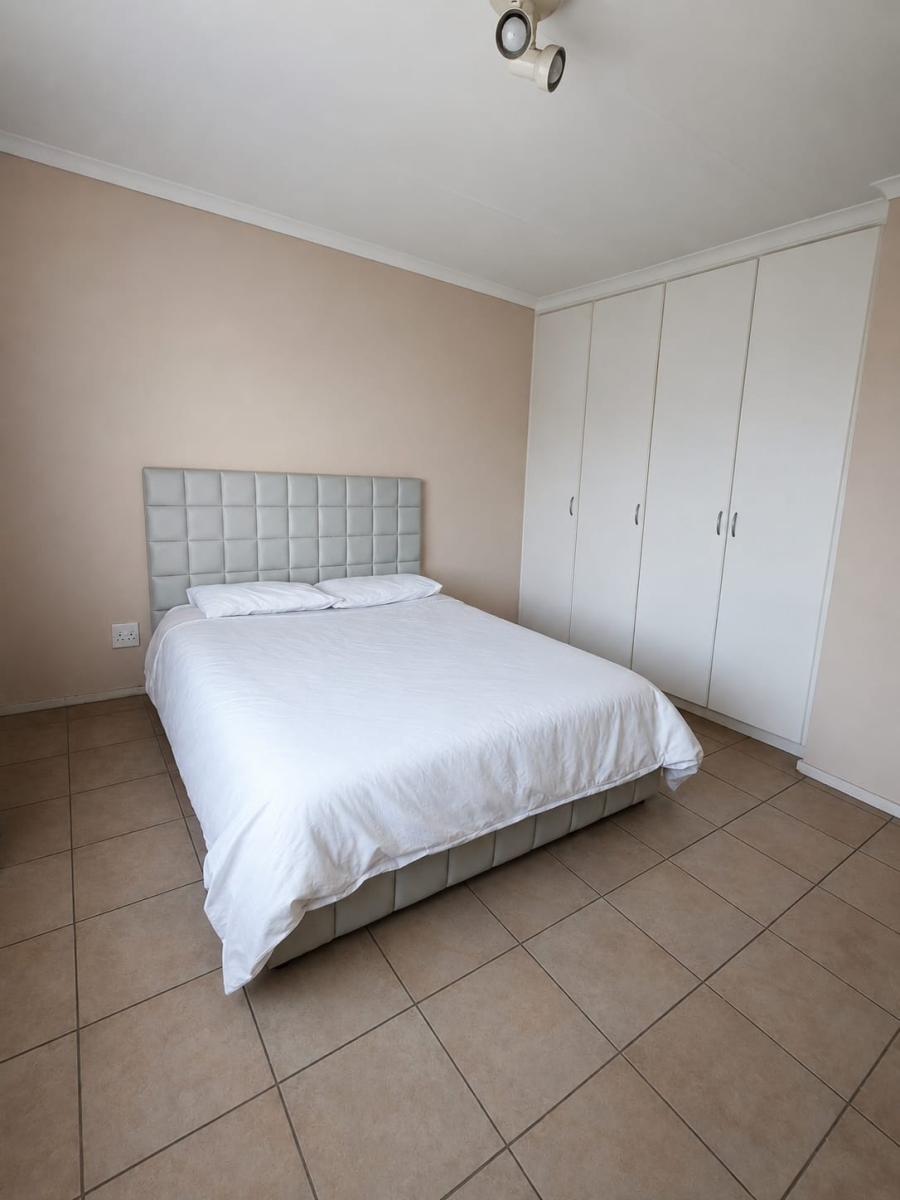 2 Bedroom Property for Sale in Vorna Valley Gauteng