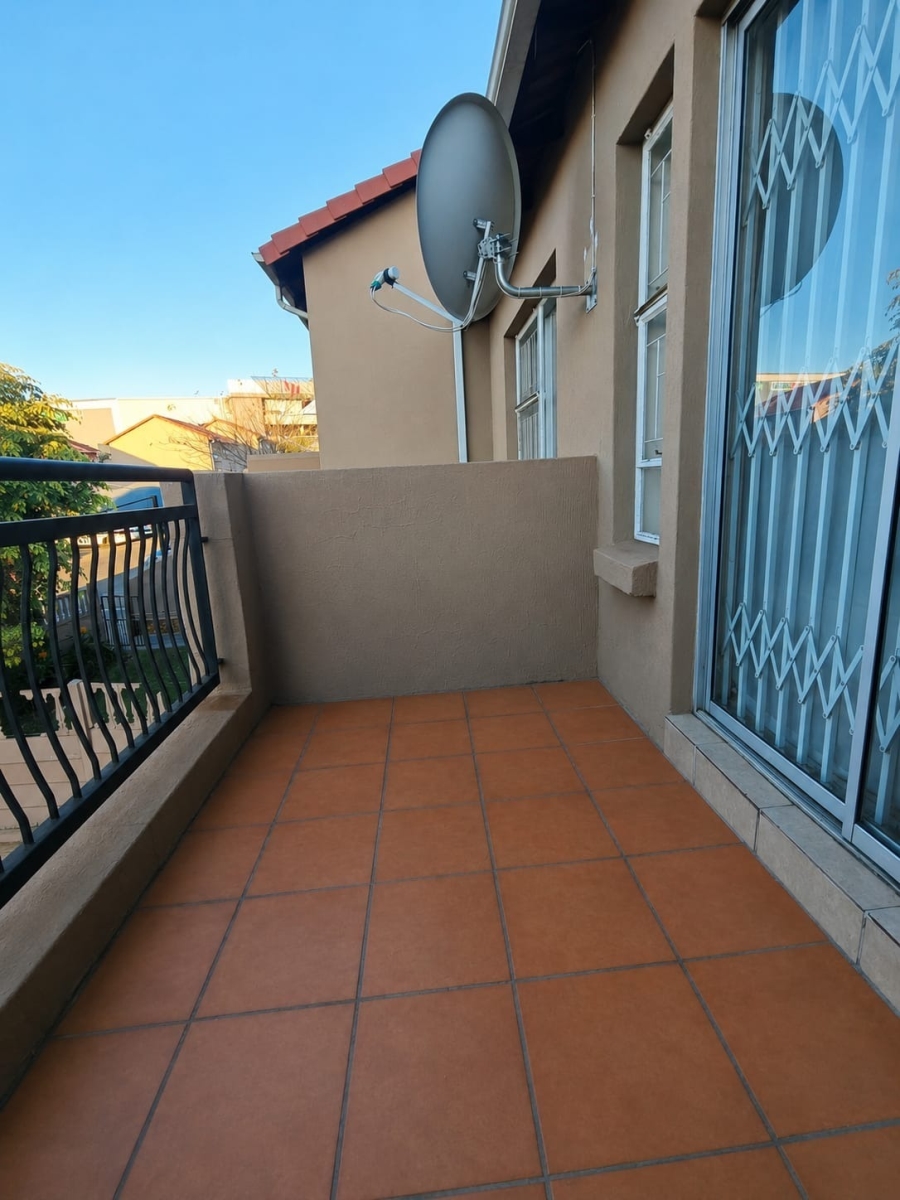 2 Bedroom Property for Sale in Vorna Valley Gauteng