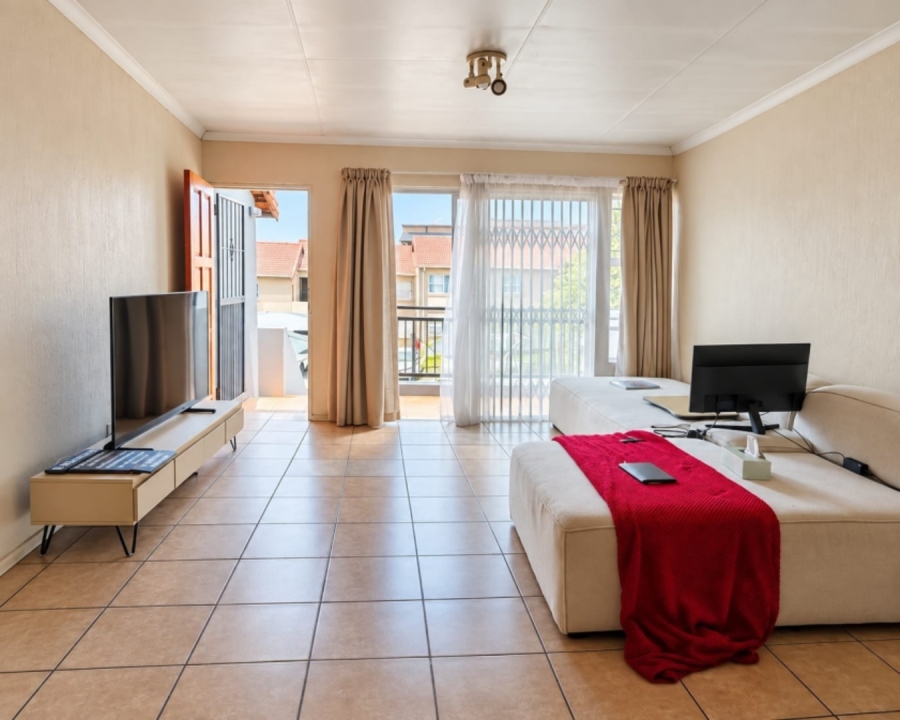 2 Bedroom Property for Sale in Vorna Valley Gauteng