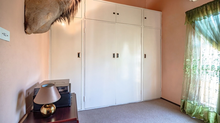 5 Bedroom Property for Sale in Sunward Park Gauteng